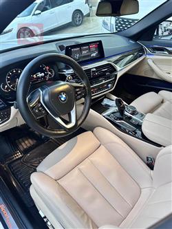 بی ئێم دەبڵیو سیریەس 5